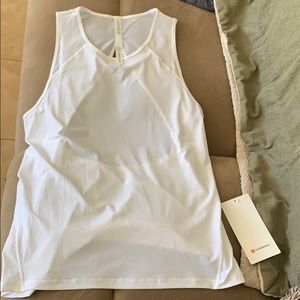 For the Run Tank in white, size 8 NWT